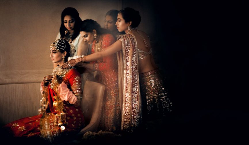sonam-kapoor-wedding-dressing-room-getting-ready-bride-vogue-india-12-866×504