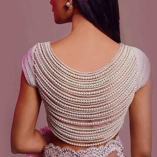 Pearl boat neck design store