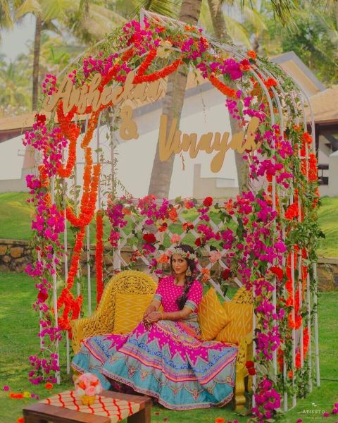 Bridal-chair-decoration-ideas-for-wedding-ceremonies-4-1-1